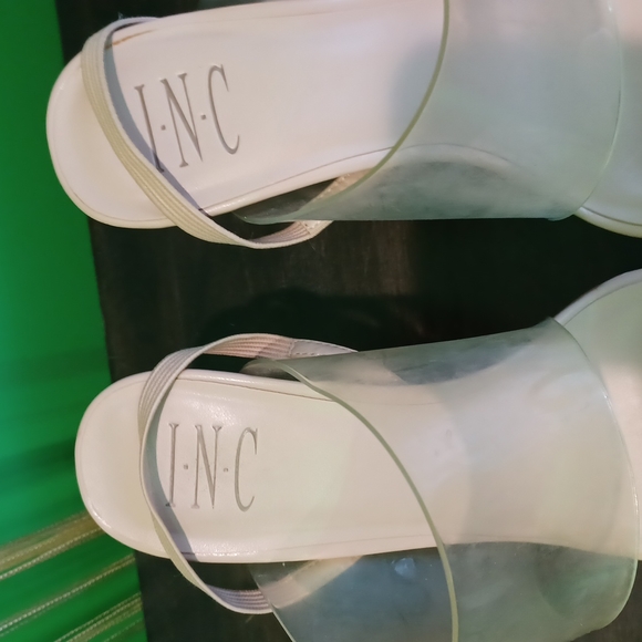 Shoes - Picture 2 of 4